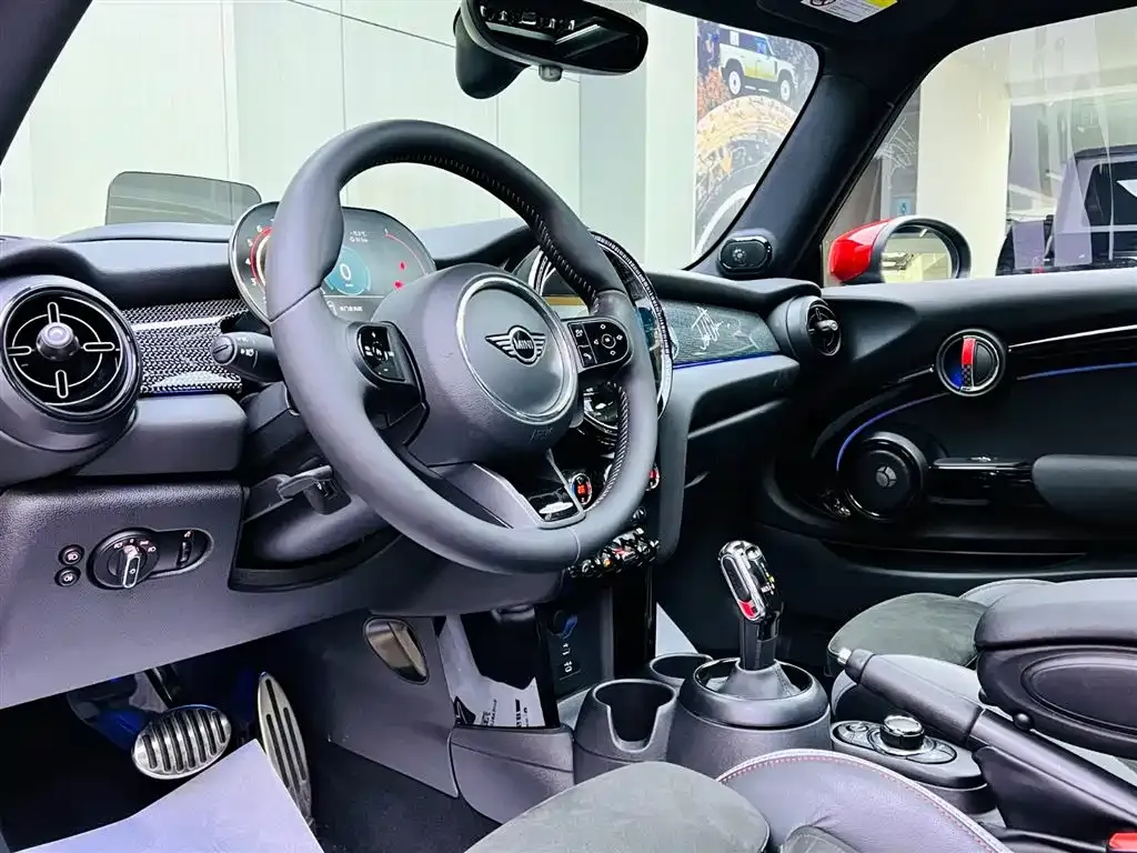 MINI JCW (John Cooper Works) 2022 из CN, фото 2