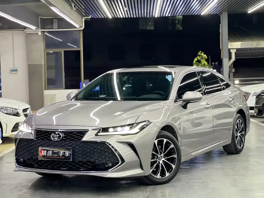 Toyota Avalon 2023 из CN, фото 1