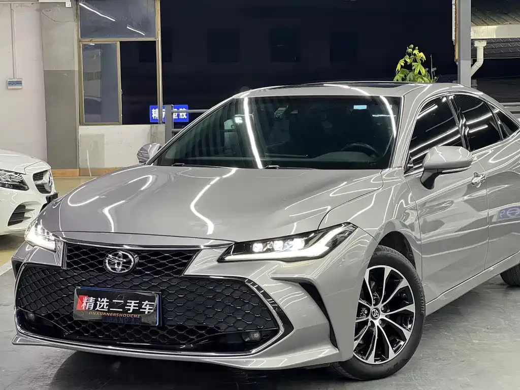 Toyota Avalon 2023 из CN, фото 2