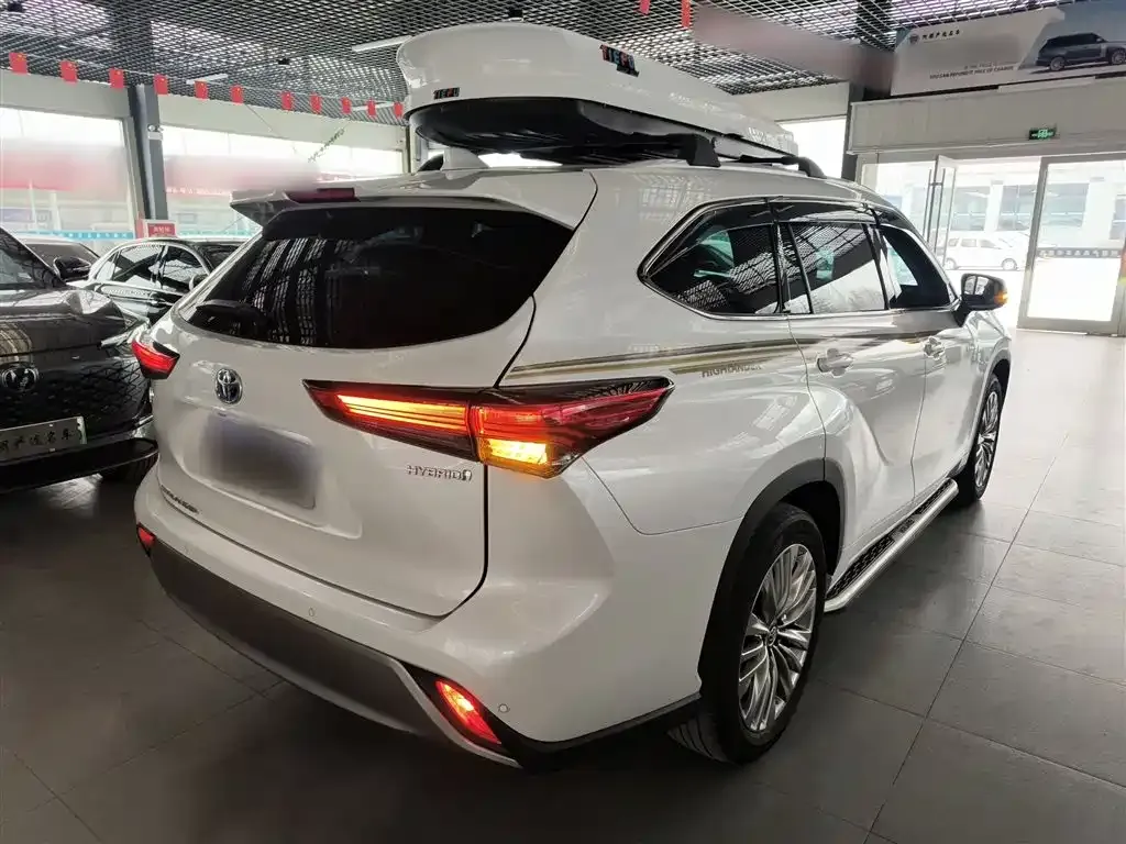 Toyota Highlander 2022 из CN, фото 2