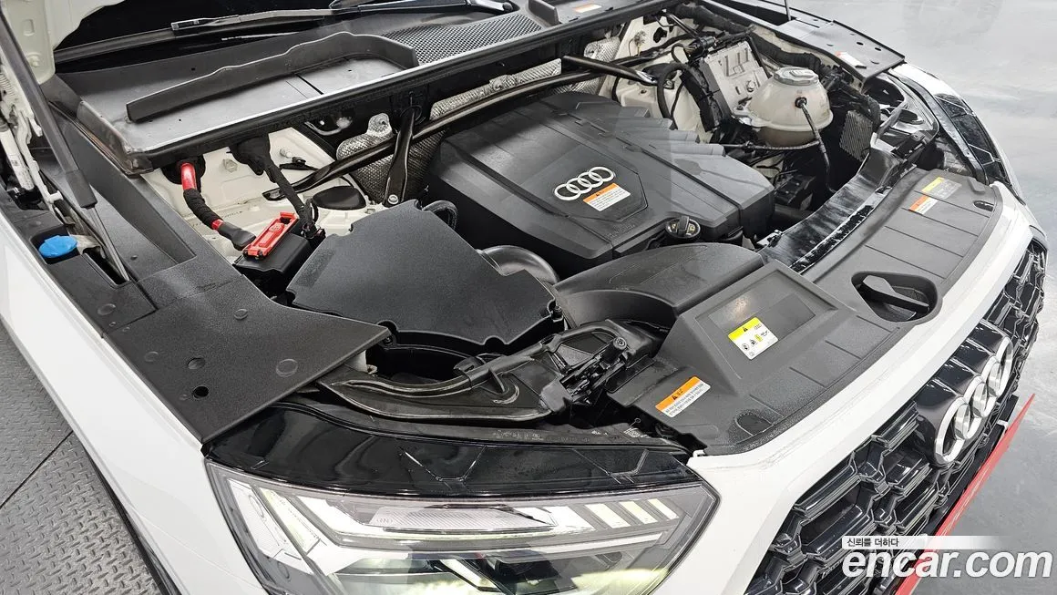 Audi Q5 2021 из KR, фото 9