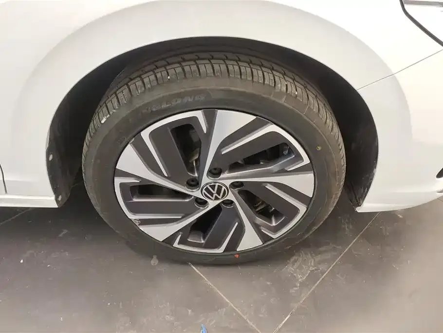 Volkswagen Bora 2023 из CN, фото 3