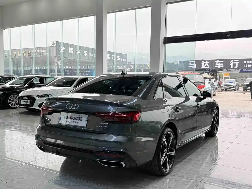 Audi A4L — фото 4