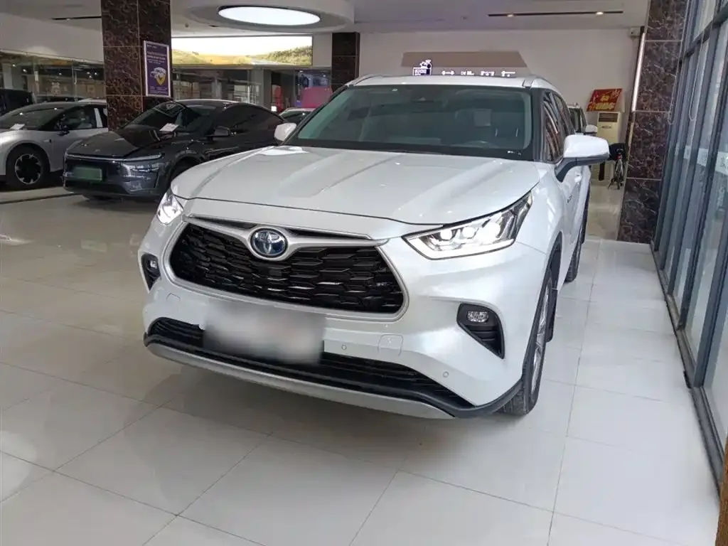 Toyota Highlander 2022 из CN, фото 1