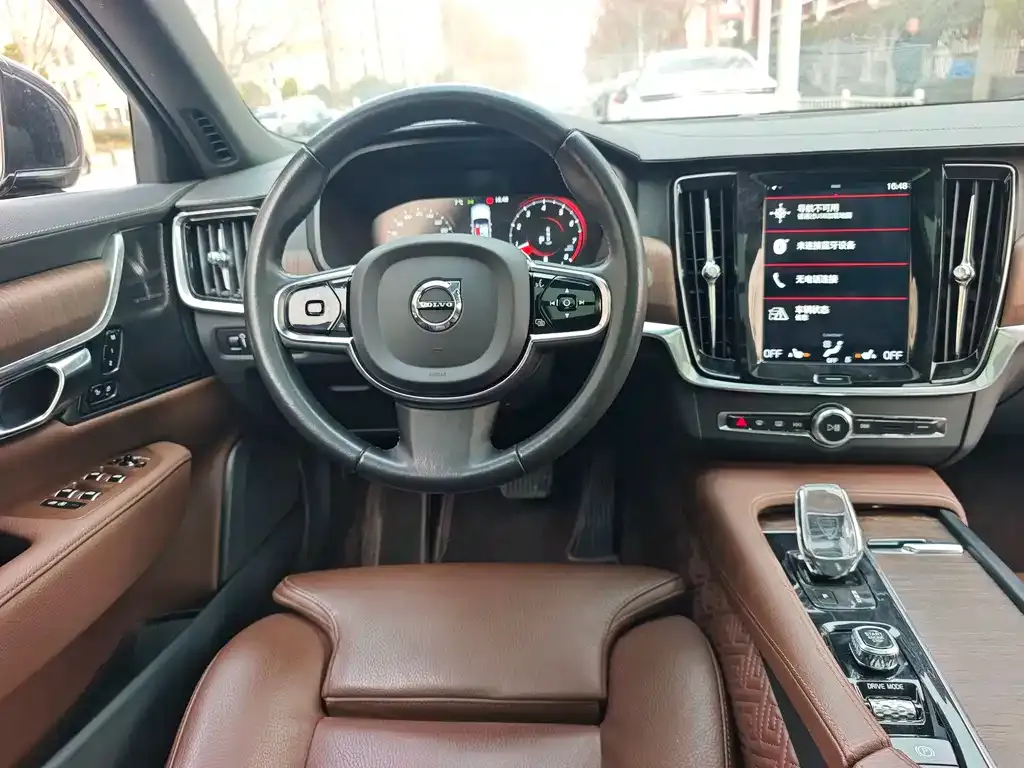 Volvo S90 — фото 3