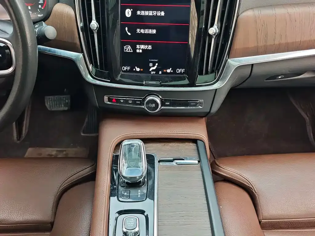 Volvo S90 — фото 8
