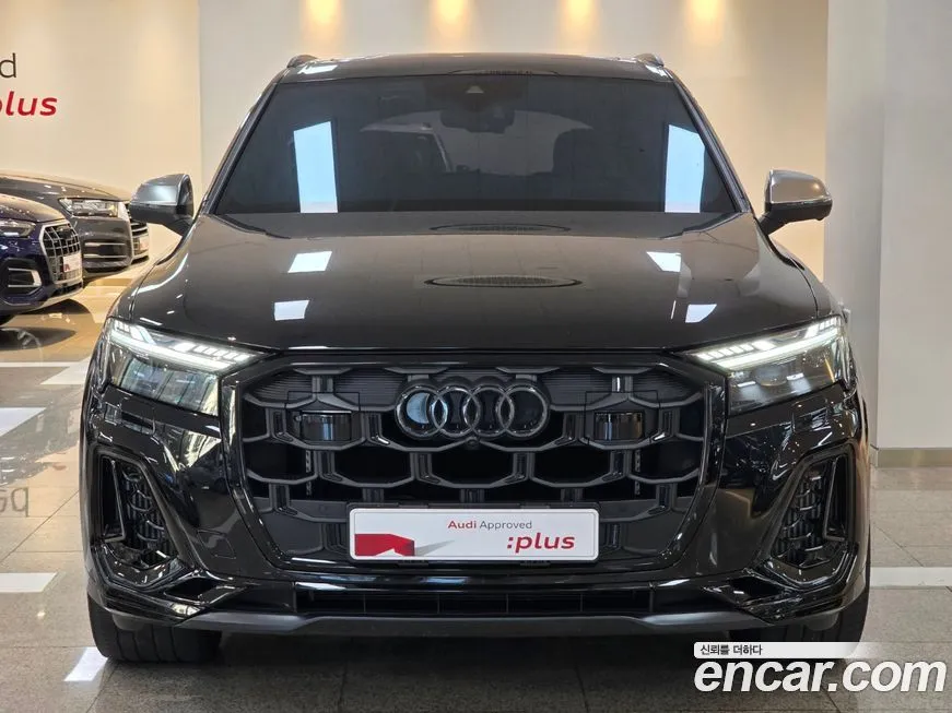 Audi SQ7 2025 из KR, фото 4