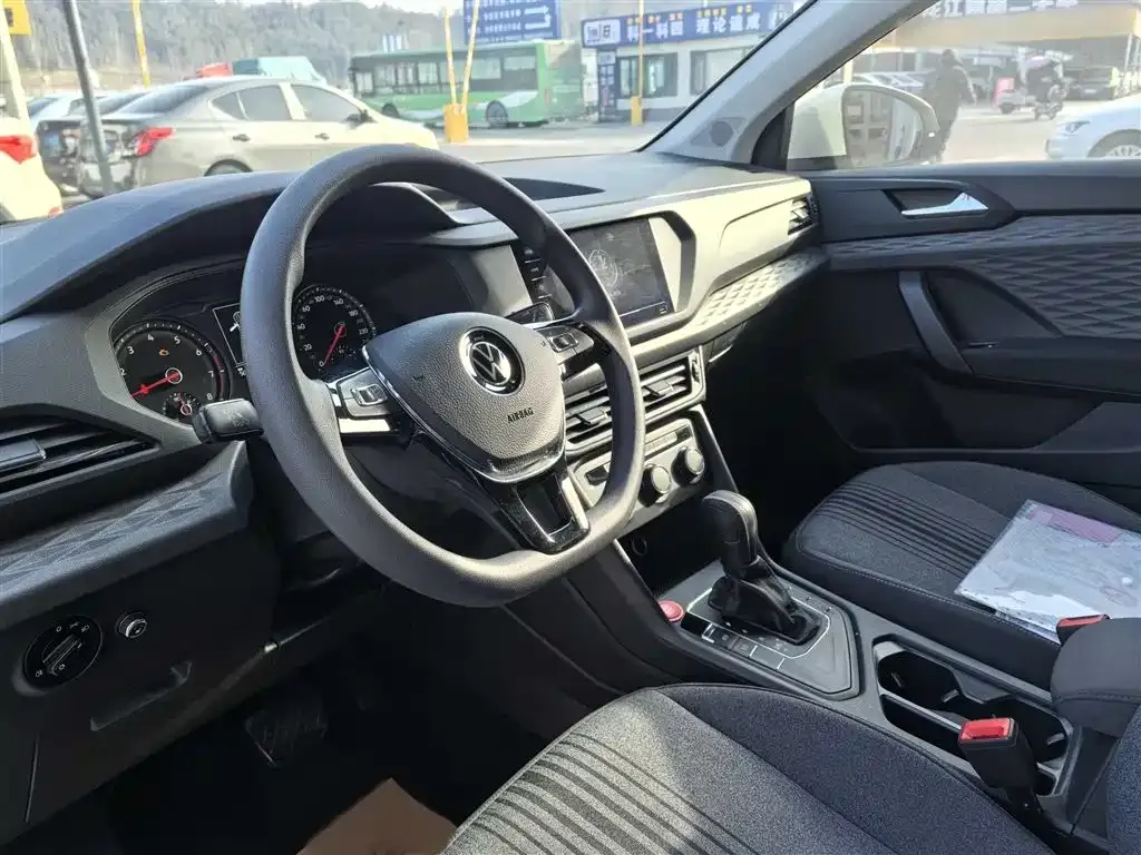 Volkswagen Tharu 2021 из CN, фото 4