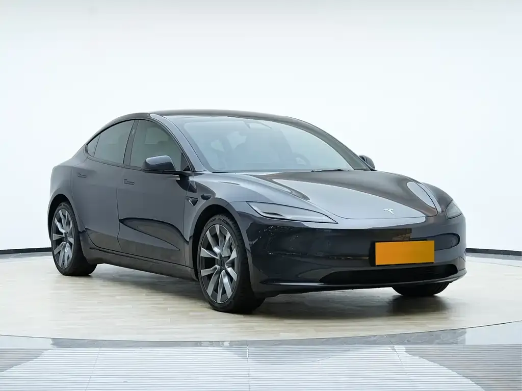 Tesla Model 3 2023 из CN, фото 3