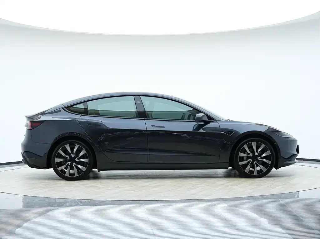 Tesla Model 3 2023 из CN, фото 4