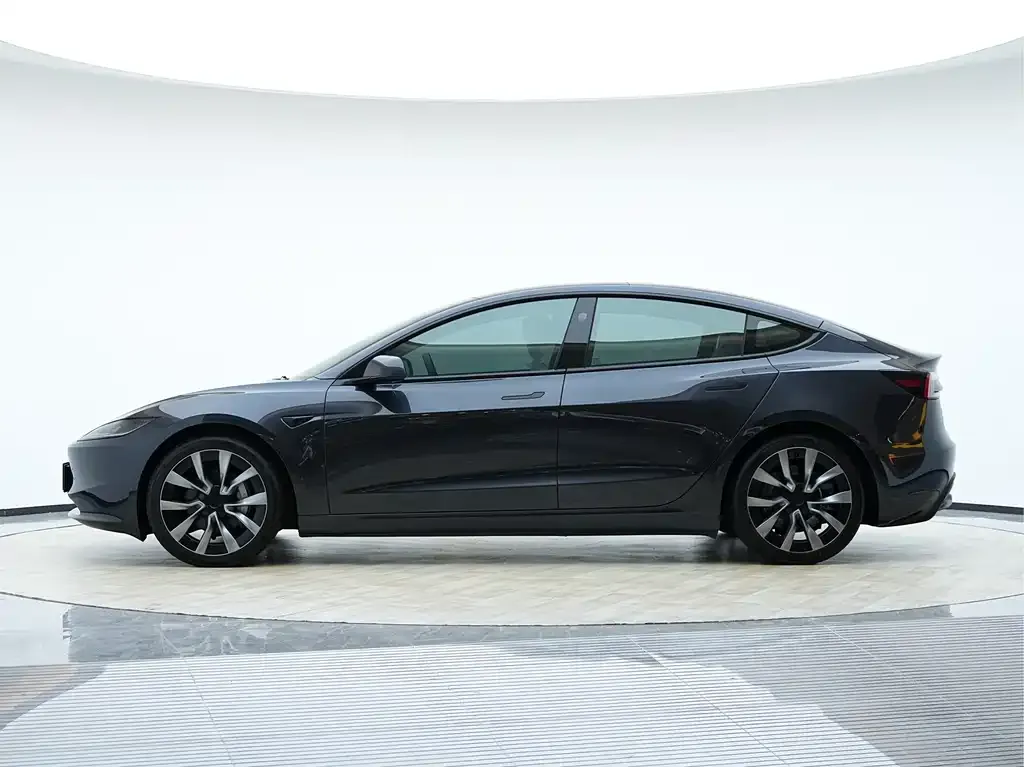 Tesla Model 3 2023 из CN, фото 10