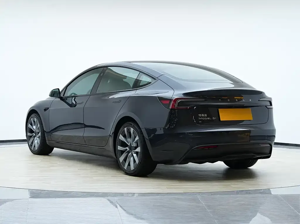 Tesla Model 3 2023 из CN, фото 5