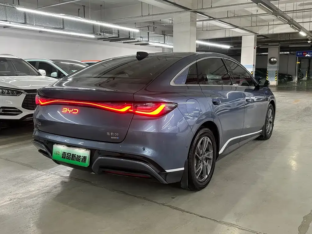 BYD Seal 06 — фото 10