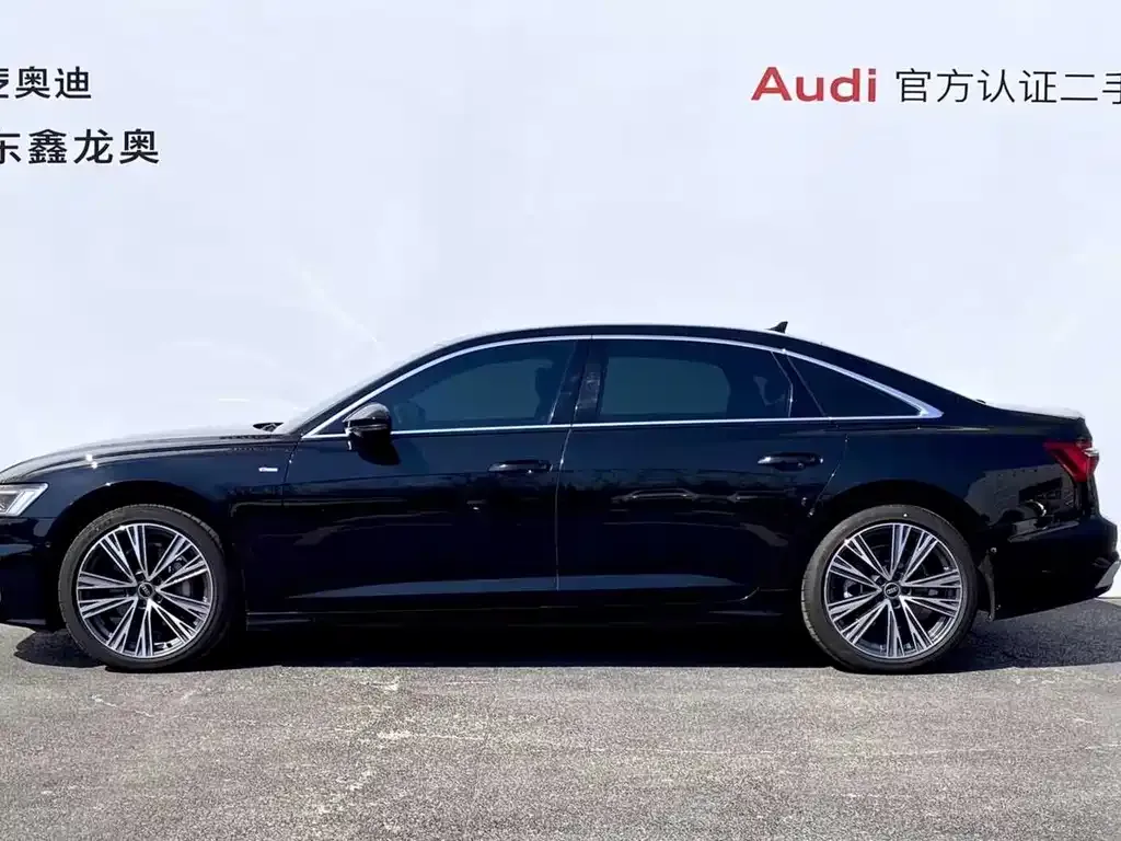 Audi A6L — фото 9