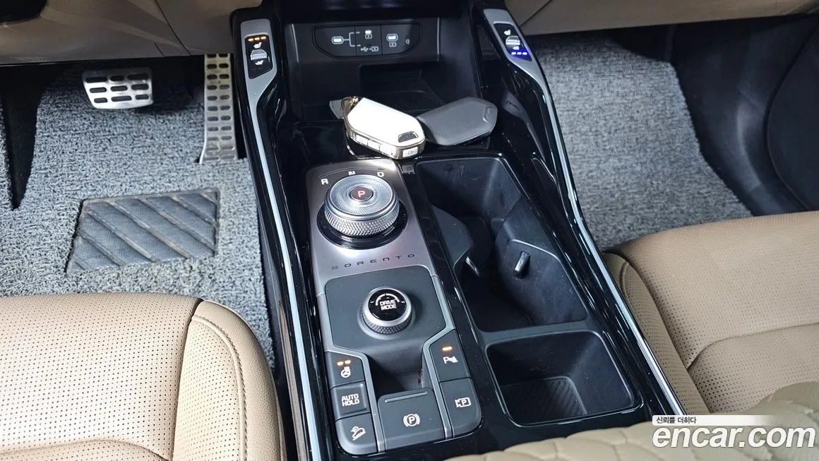 Kia Sorento — фото 9