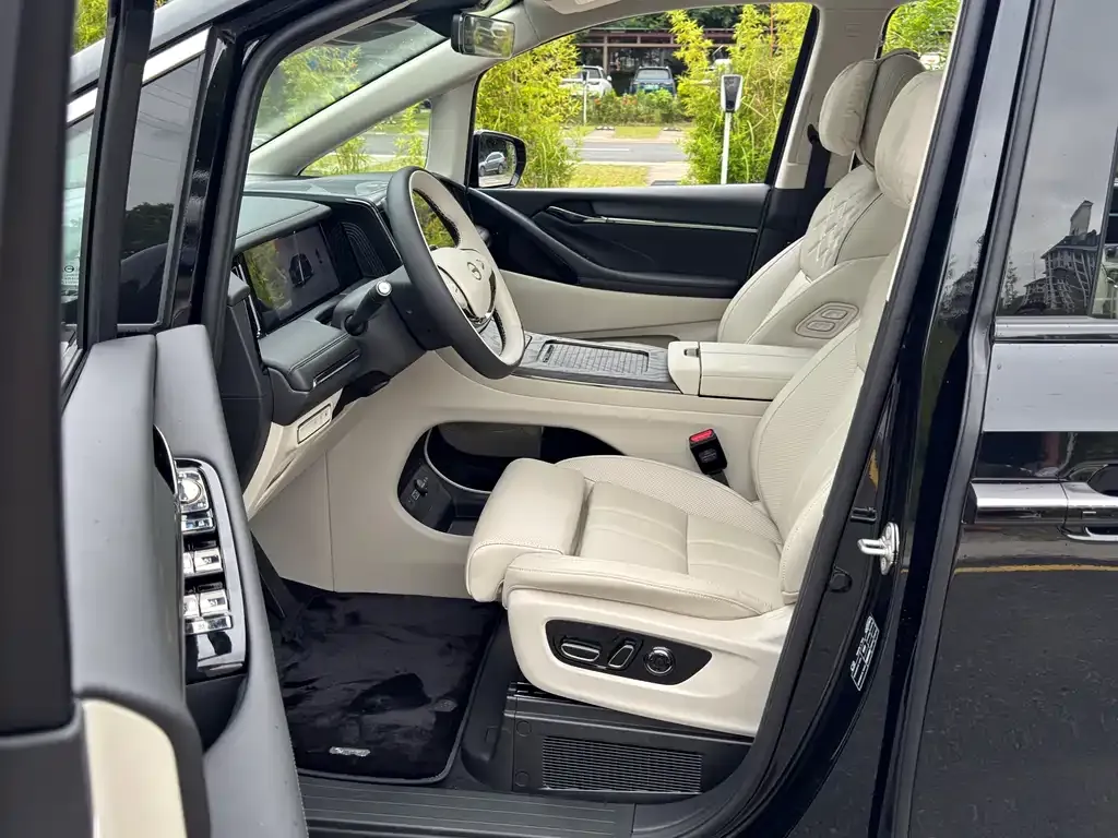 GAC Motor Trumpchi M8 2026 из CN, фото 4