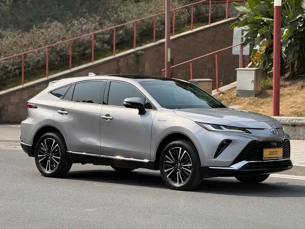 Toyota Venza 2023 из CN, фото 4
