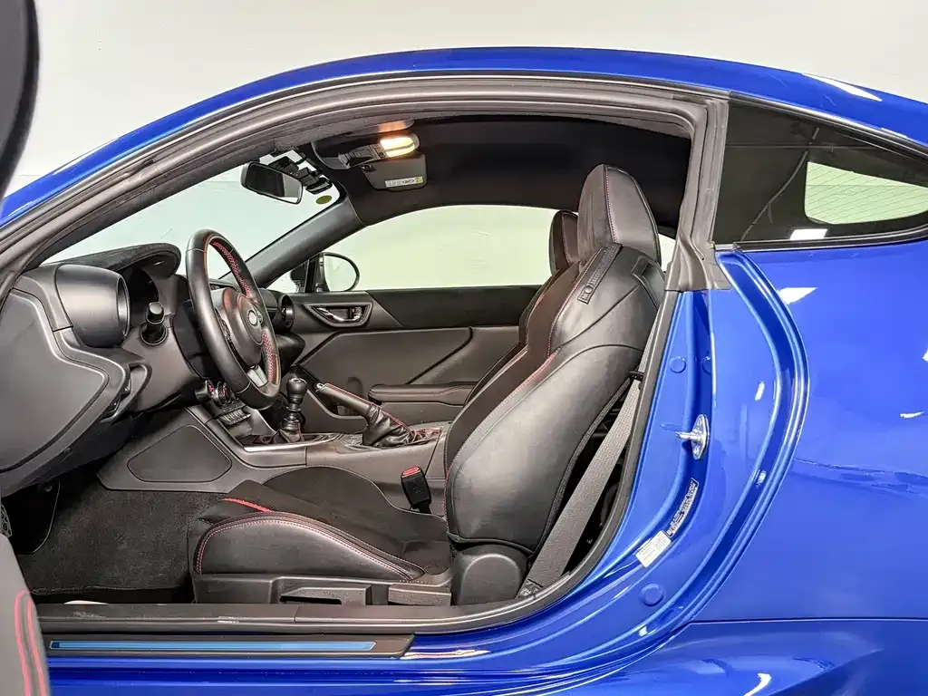 Subaru BRZ 2022 из CN, фото 4
