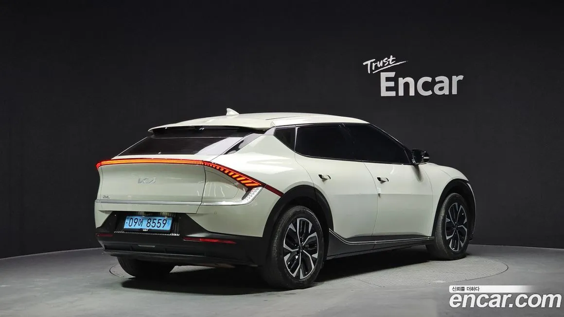 Kia EV6 2023 из KR, фото 3