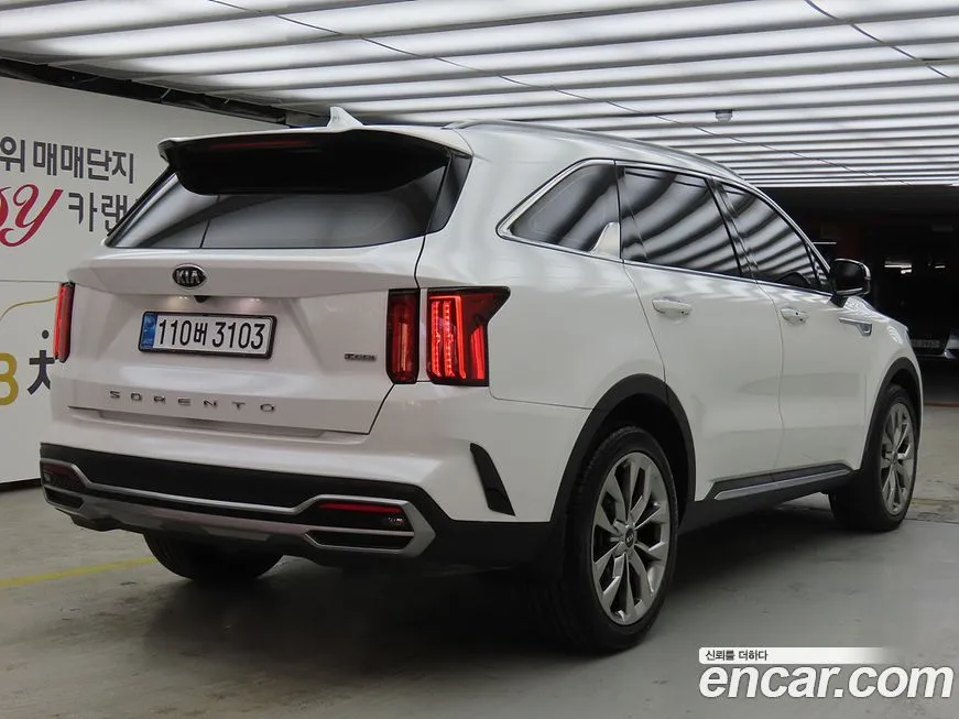 Kia Sorento — фото 5