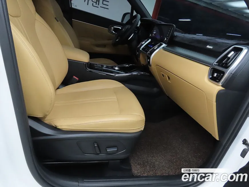 Kia Sorento — фото 8