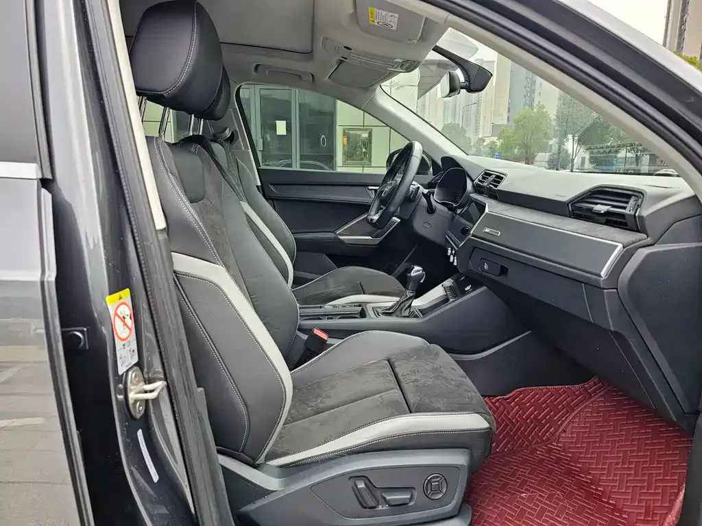 Audi Q3 2021 из CN, фото 6