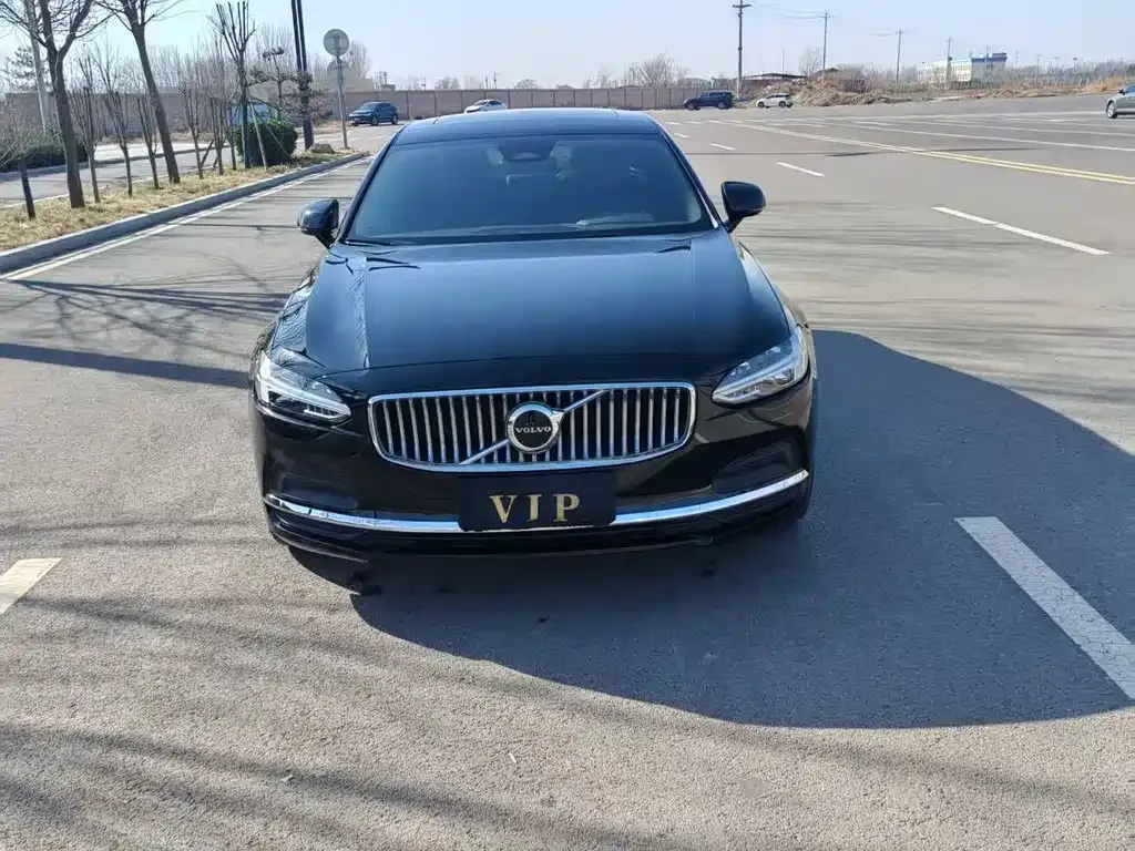 Volvo S90 2024 из CN, фото 1