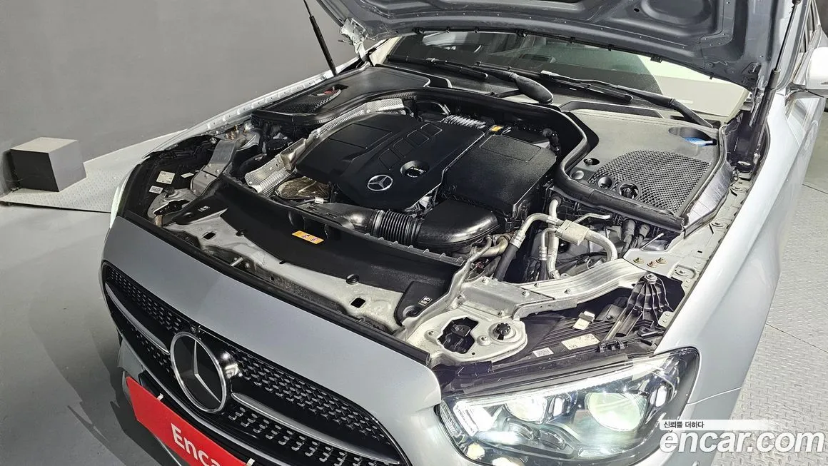 Mercedes-Benz E-Class 2022 из KR, фото 2