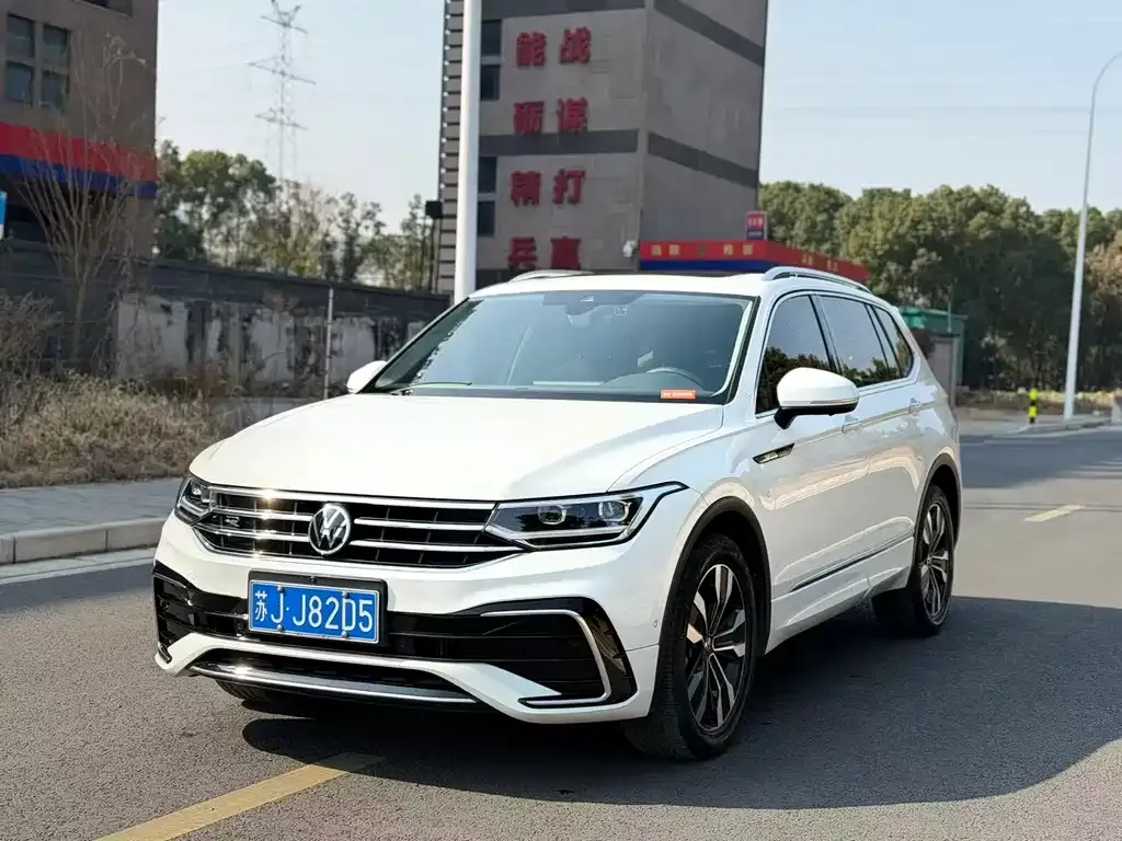 Volkswagen Tiguan L 2023 из CN, фото 1