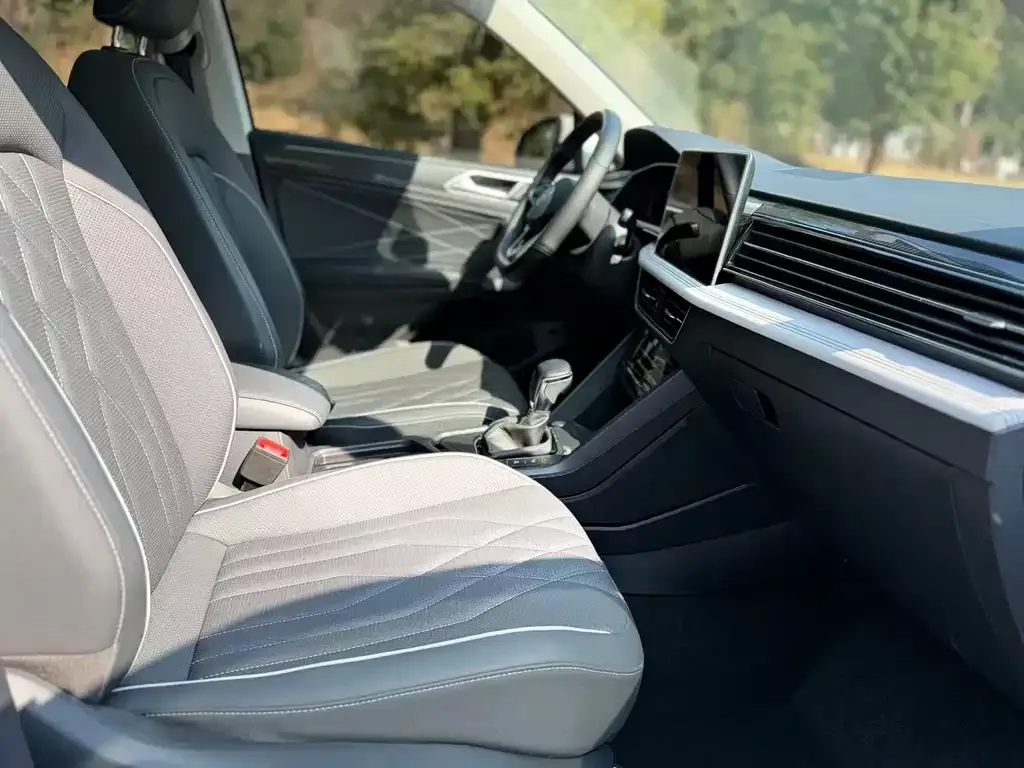 Volkswagen Tiguan L 2023 из CN, фото 2