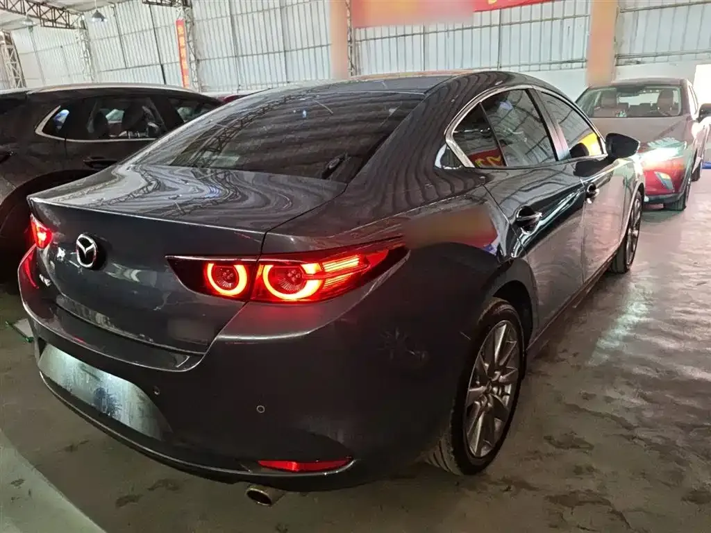 Mazda 3 Axela 2024 из CN, фото 3