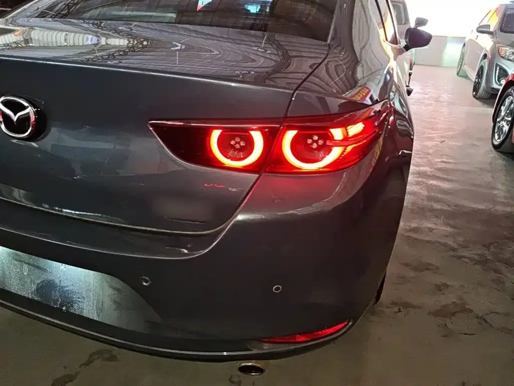 Mazda 3 Axela 2024 из CN, фото 4