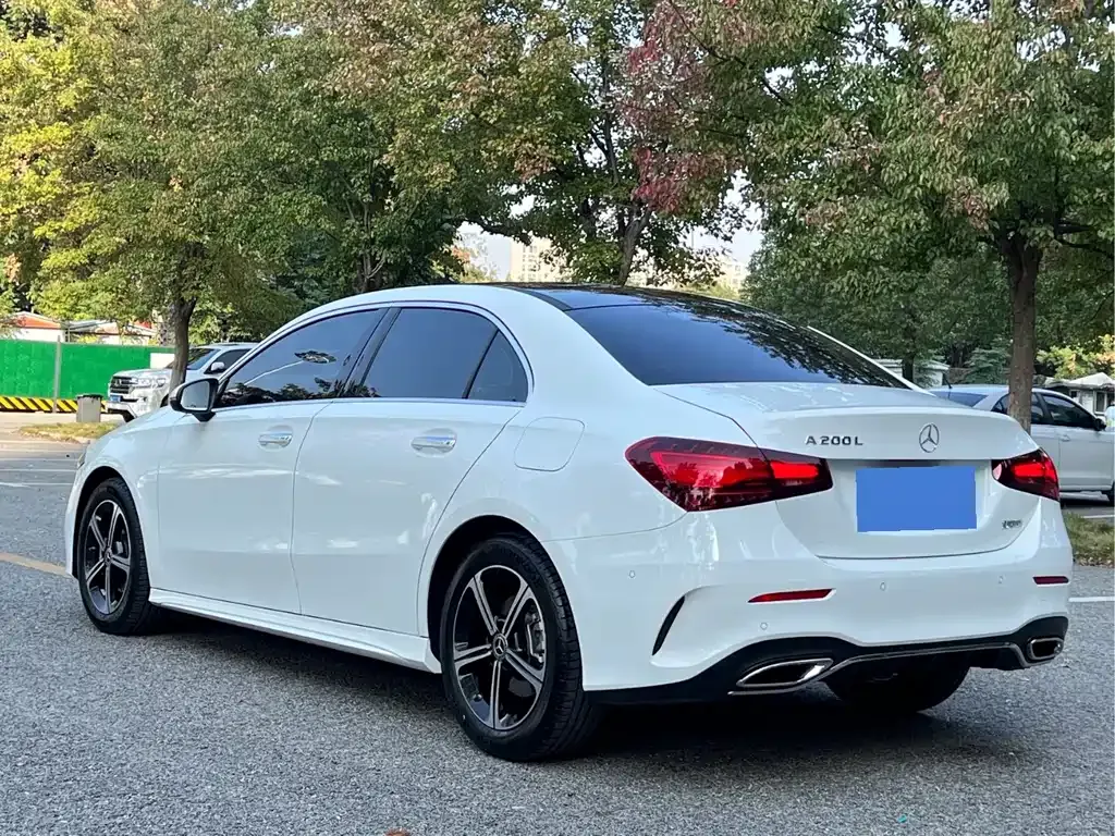 Mercedes-Benz A-Class 2023 из CN, фото 8