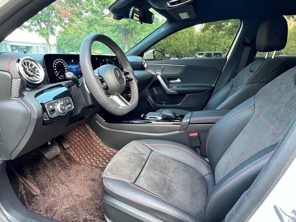 Mercedes-Benz A-Class 2023 из CN, фото 5