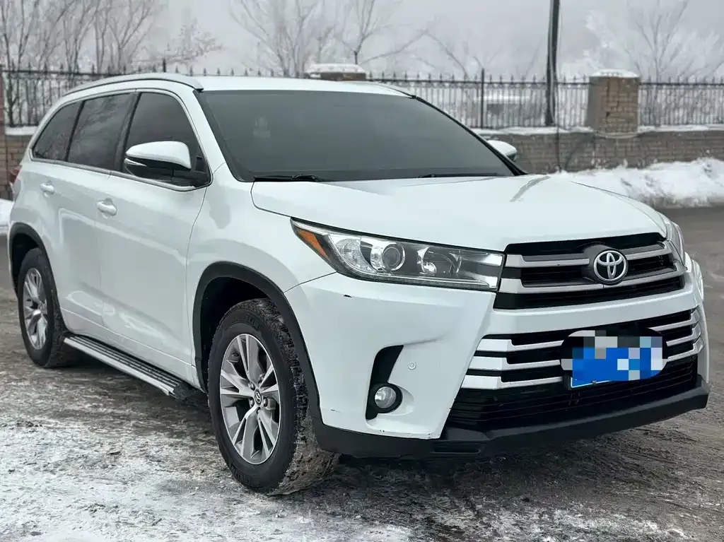 Toyota Highlander 2021 из CN, фото 2