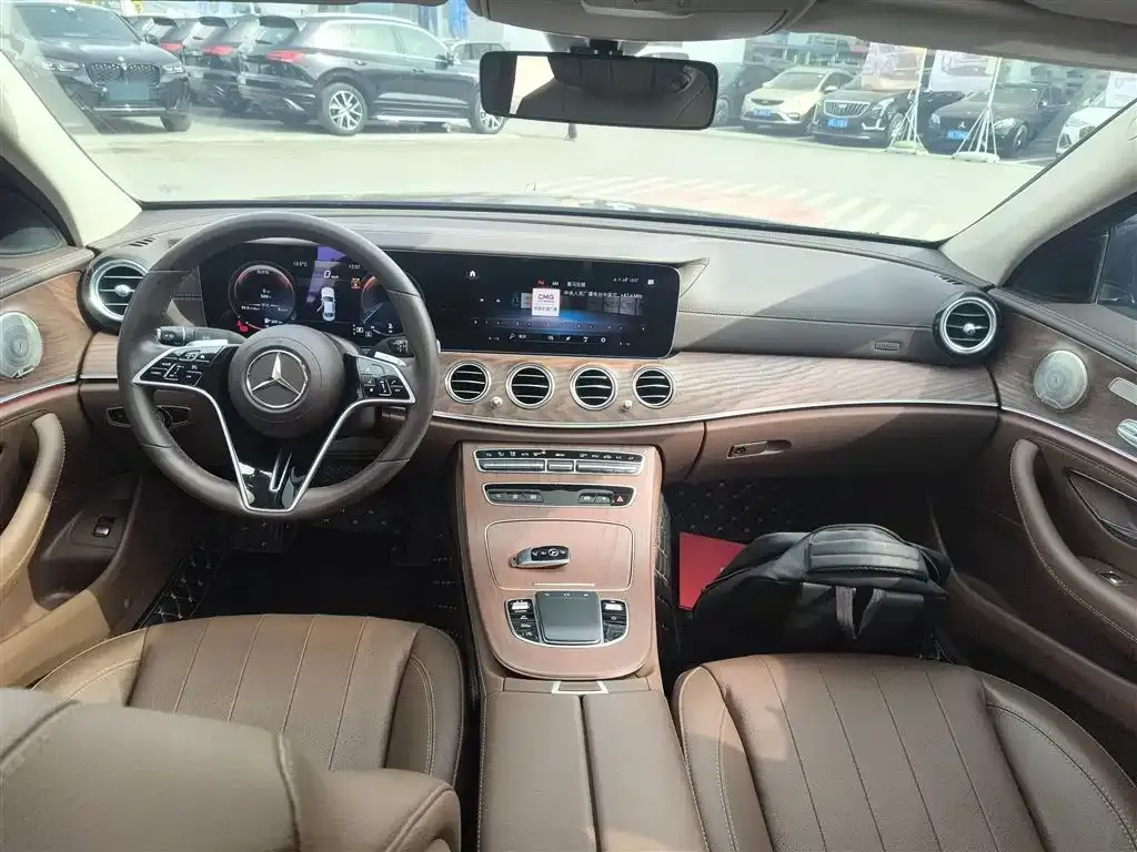 Mercedes-Benz E-Class 2023 из CN, фото 4