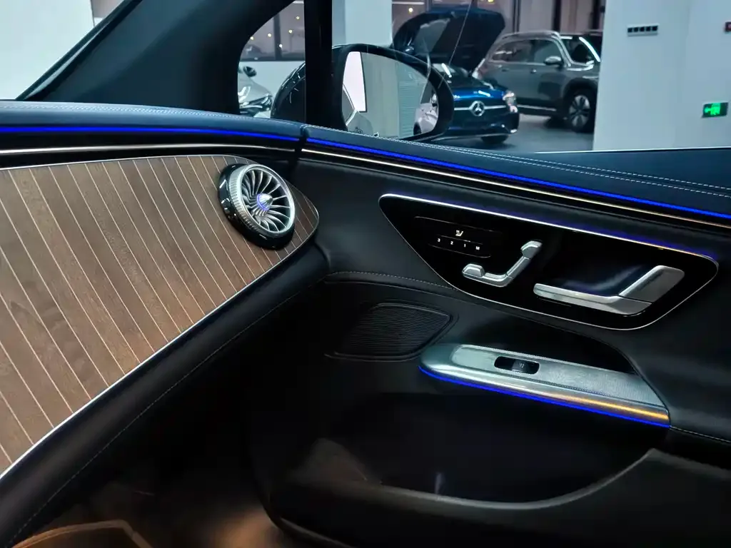 Mercedes-Benz EQE 2023 из CN, фото 3