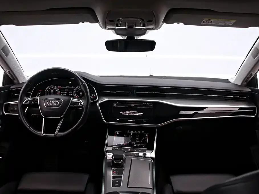 Audi A7 2021 из CN, фото 2