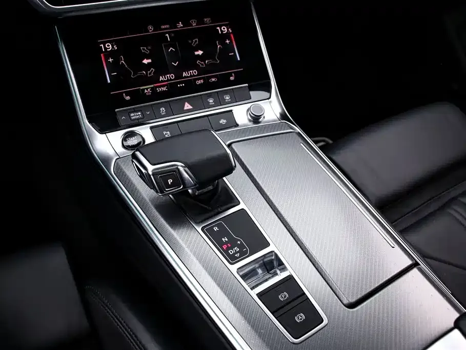 Audi A7 2021 из CN, фото 10