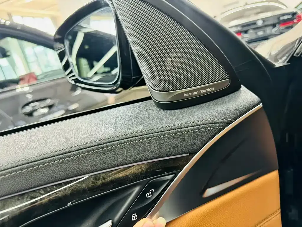 BMW 6 Series GT 2022 из CN, фото 9