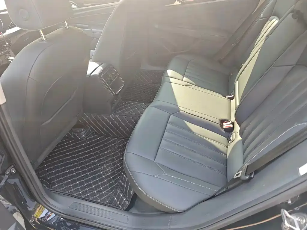 Volkswagen Passat — фото 3