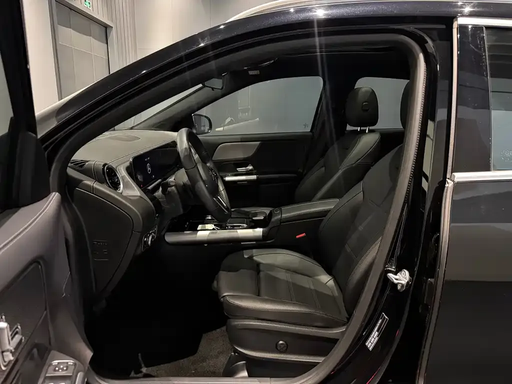 Mercedes-Benz GLA 2023 из CN, фото 9