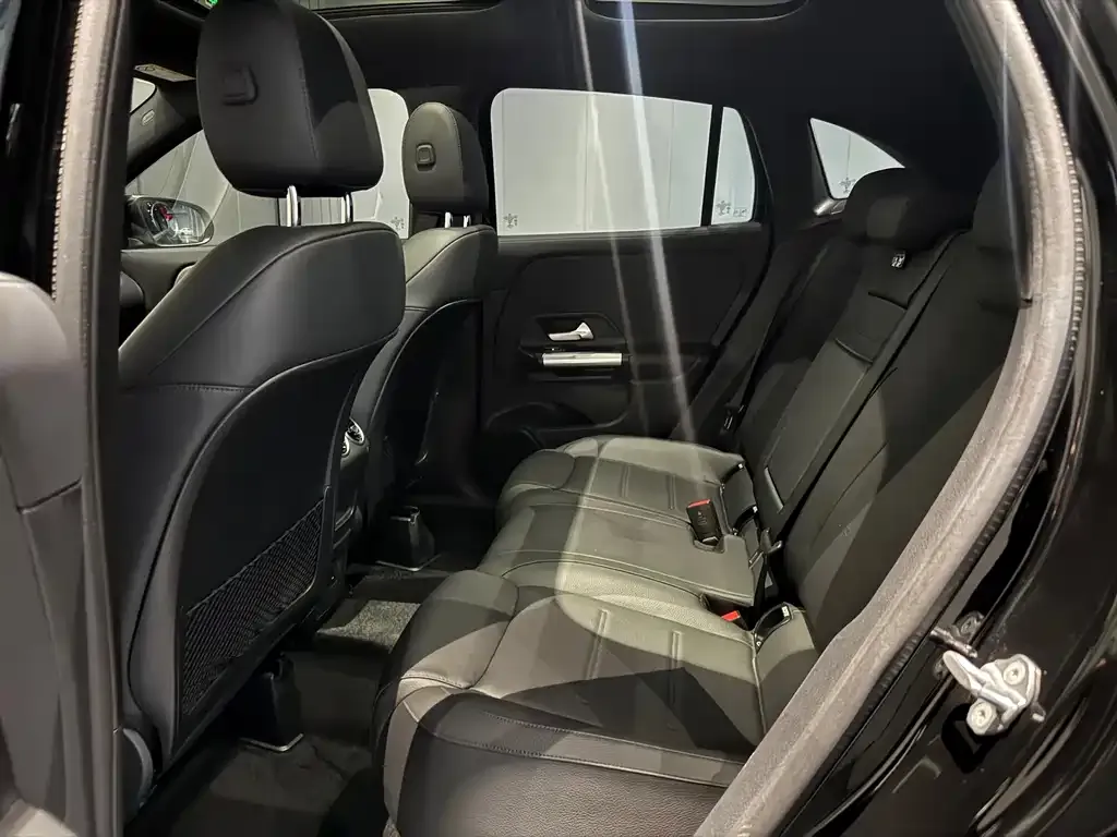 Mercedes-Benz GLA 2023 из CN, фото 7