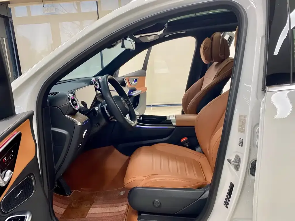 Mercedes-Benz GLC 2024 из CN, фото 4