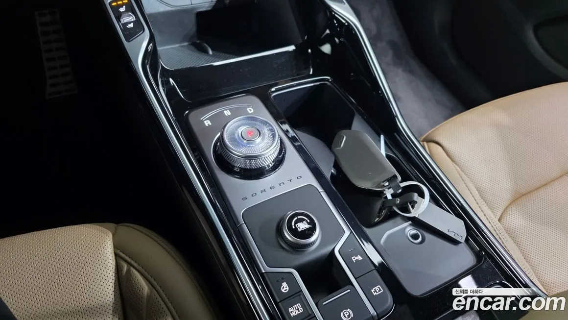 Kia Sorento — фото 8