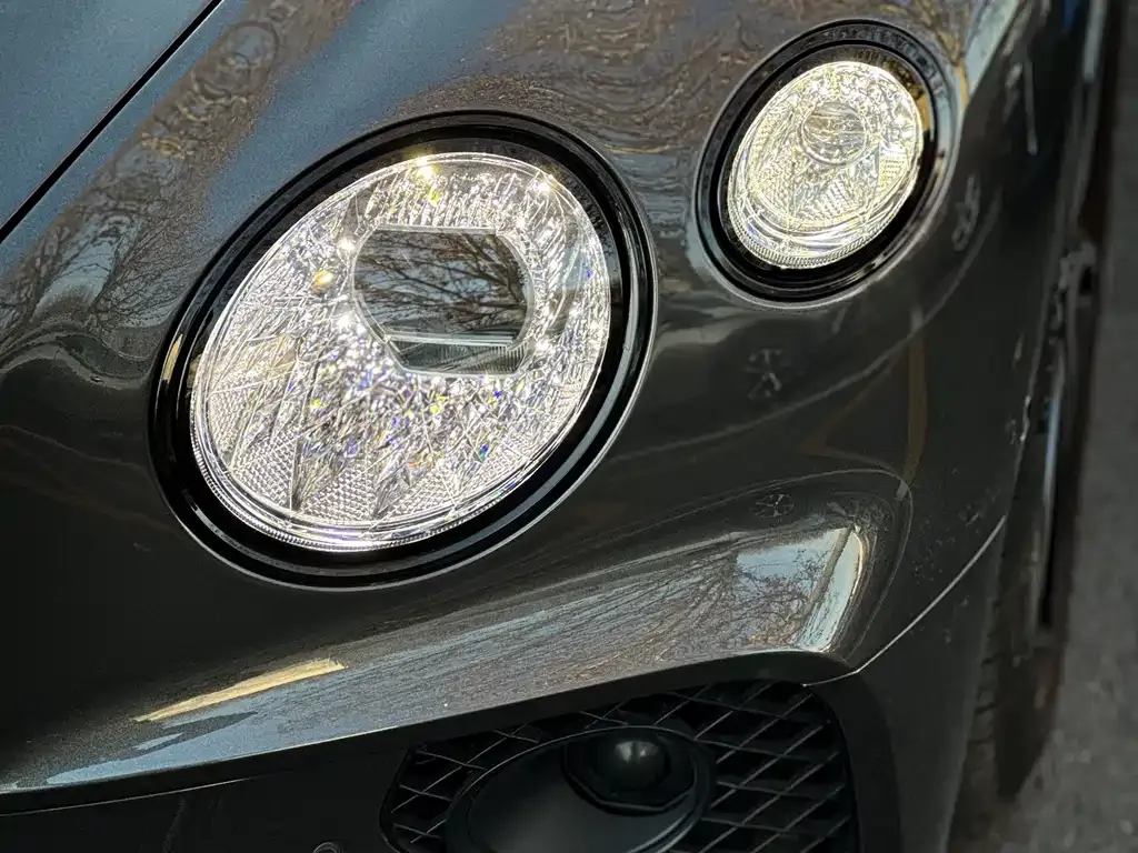 Bentley Continental 2021 из CN, фото 4
