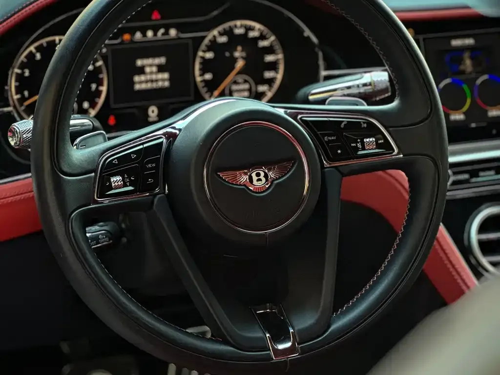 Bentley Continental 2021 из CN, фото 8