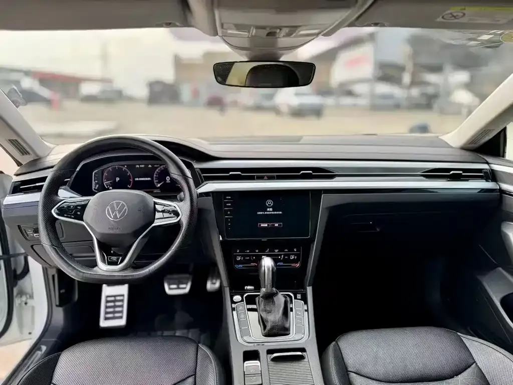 Volkswagen CC 2023 из CN, фото 9