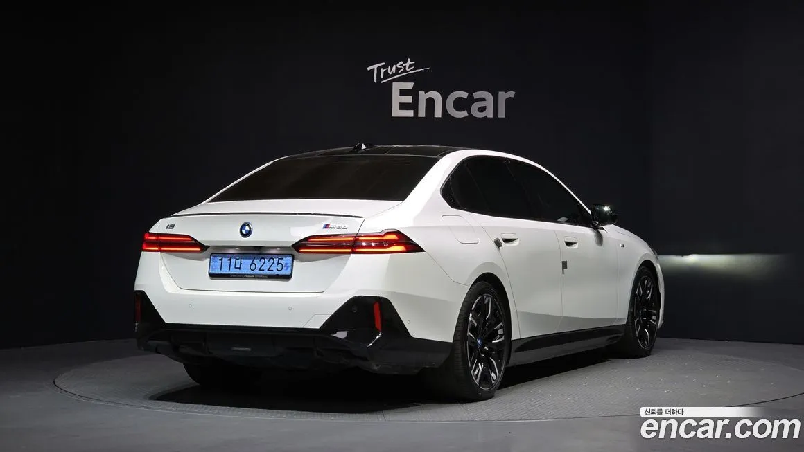BMW i5 2024 из KR, фото 2