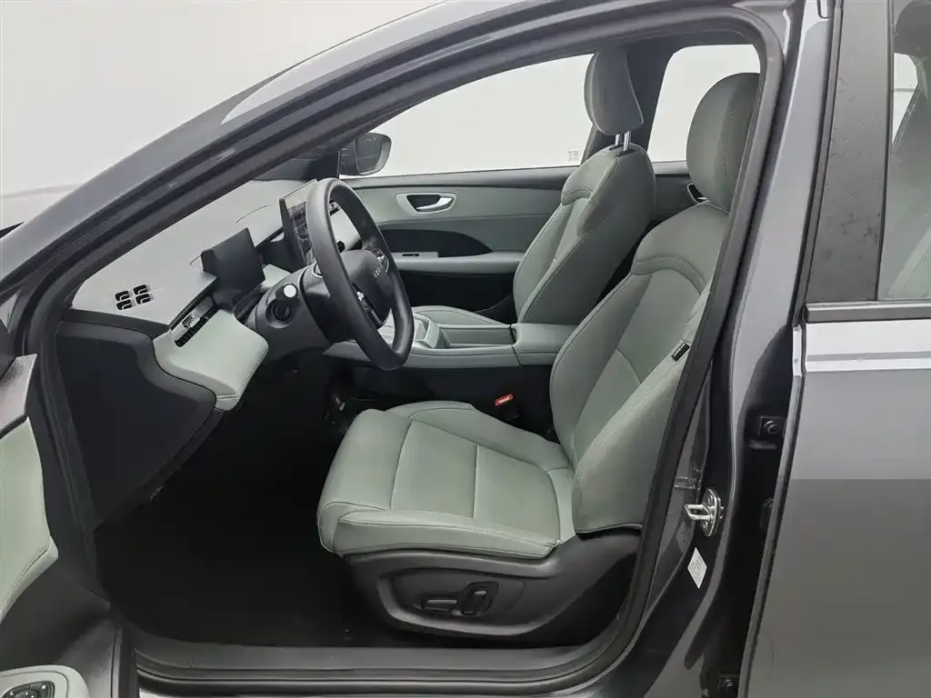 Roewe D6 2025 из CN, фото 2